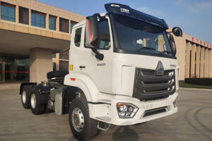 HOWONX 6x4 371HP TRACTOR TRUCK